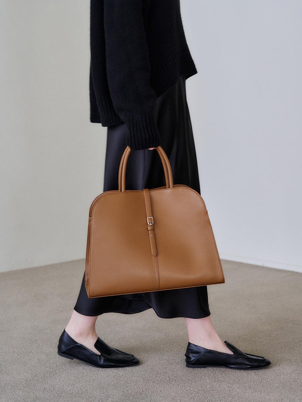 MONOROW Blanc Large Tote Bag.